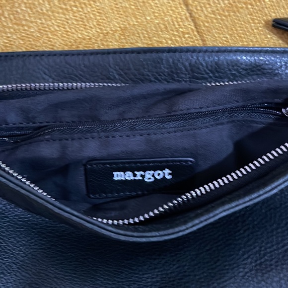 Used once Black Margot 100% leather bucket pocket book..☘️☘️ - Picture 3 of 10